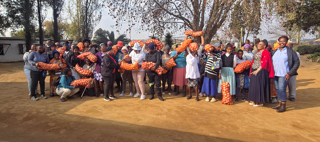 Enza Zaden South Africa Gives Back Through Nelson Mandela Day Onion Donation